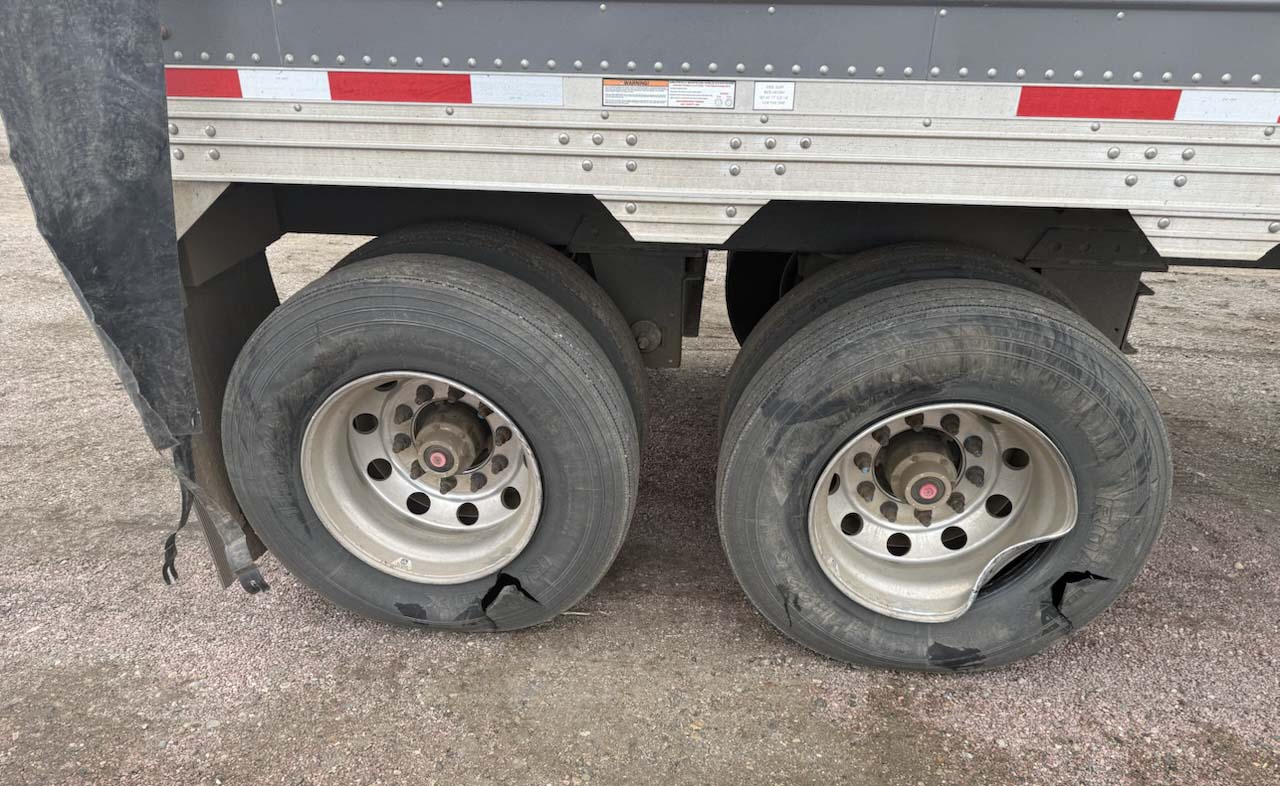 2024 Timpte Grain Trailer - Image 8