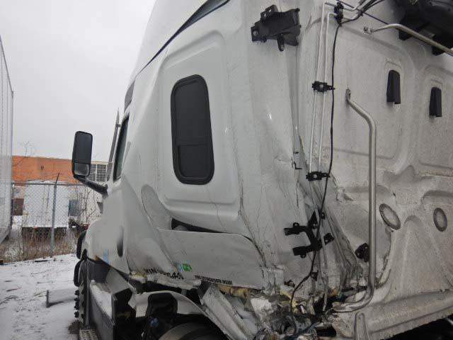 2025 Freightliner Cascadia - Image 21