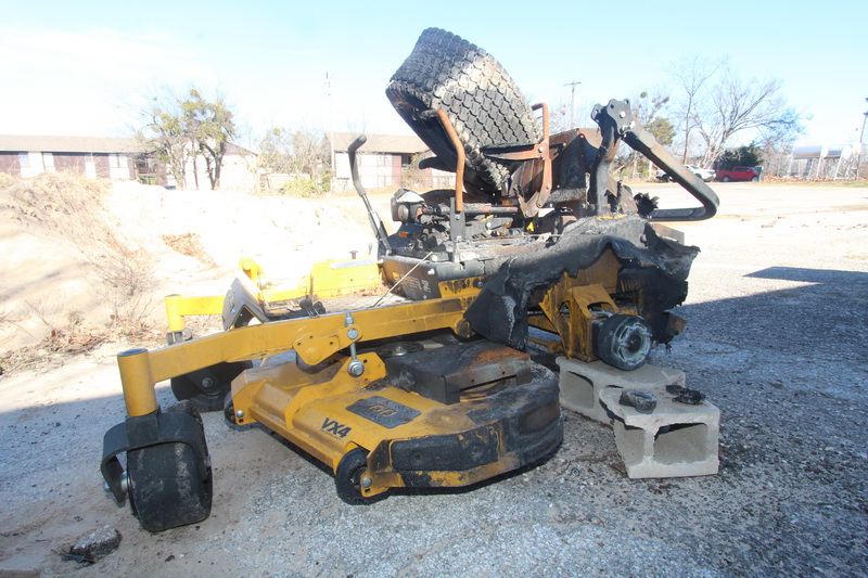 2025 Hustler Super Z 60 Mower - Image 9