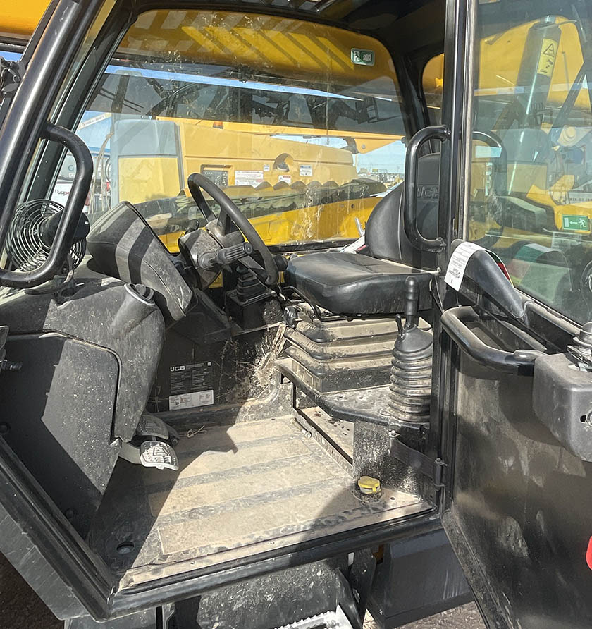 2025 JCB 510-56 Telehandler - Image 7
