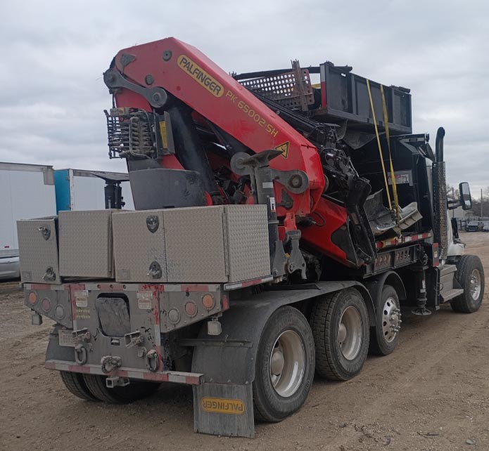 2025 Kenworth T880 w/ Palfinger PK6002 Crane - Image 4