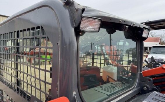 2025 Kubota SVL97-2 Skid Steer - Image 19