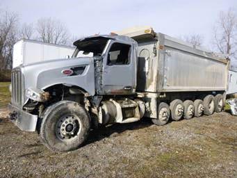 2025 Peterbilt 567 - Image 3