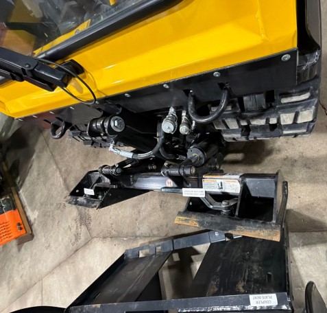 2025 Prinoth SW50 Sidewalk Plow - Image 12