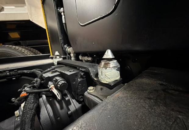 2025 Prinoth SW50 Sidewalk Plow - Image 9