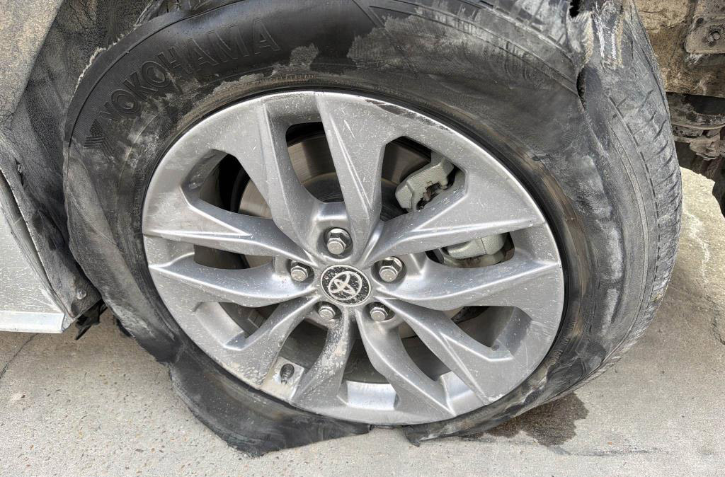 2025 Toyota Sienna - Image 11