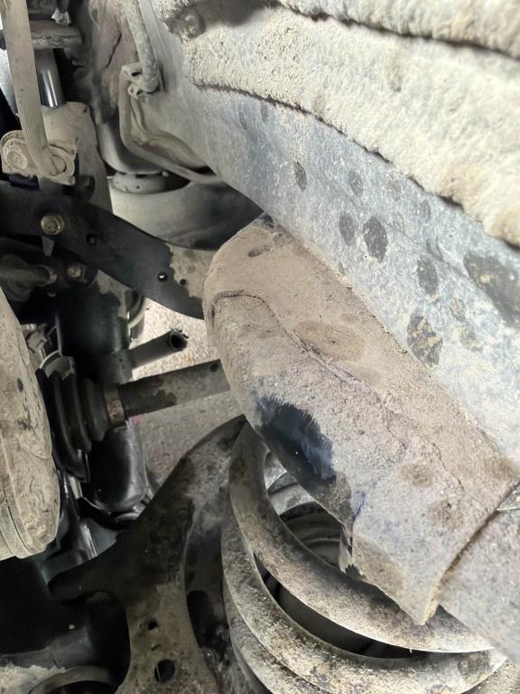 2025 Toyota Sienna - Image 13