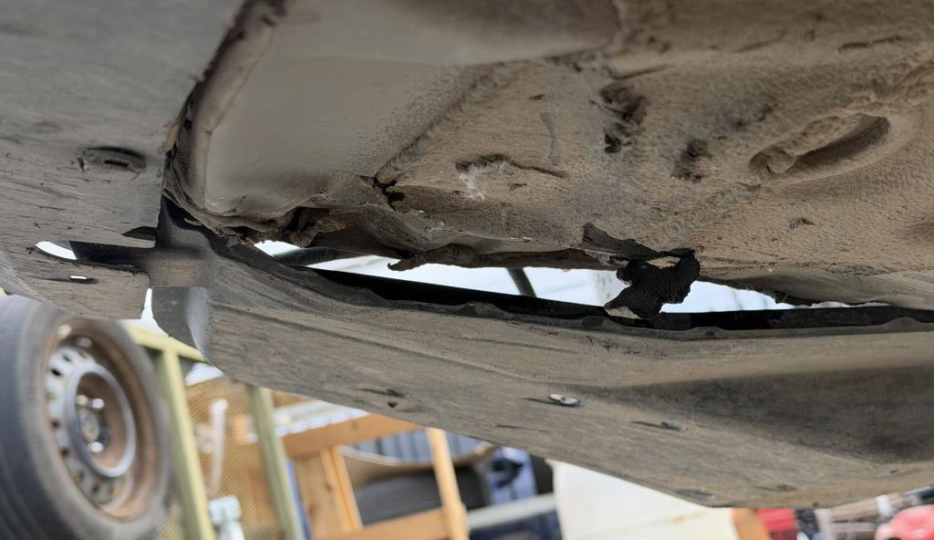 2025 Toyota Sienna - Image 15