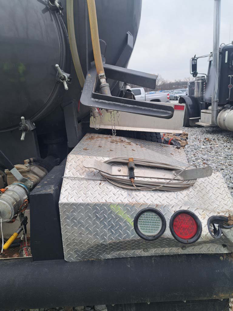 2026 Peterbilt 567 - Image 10