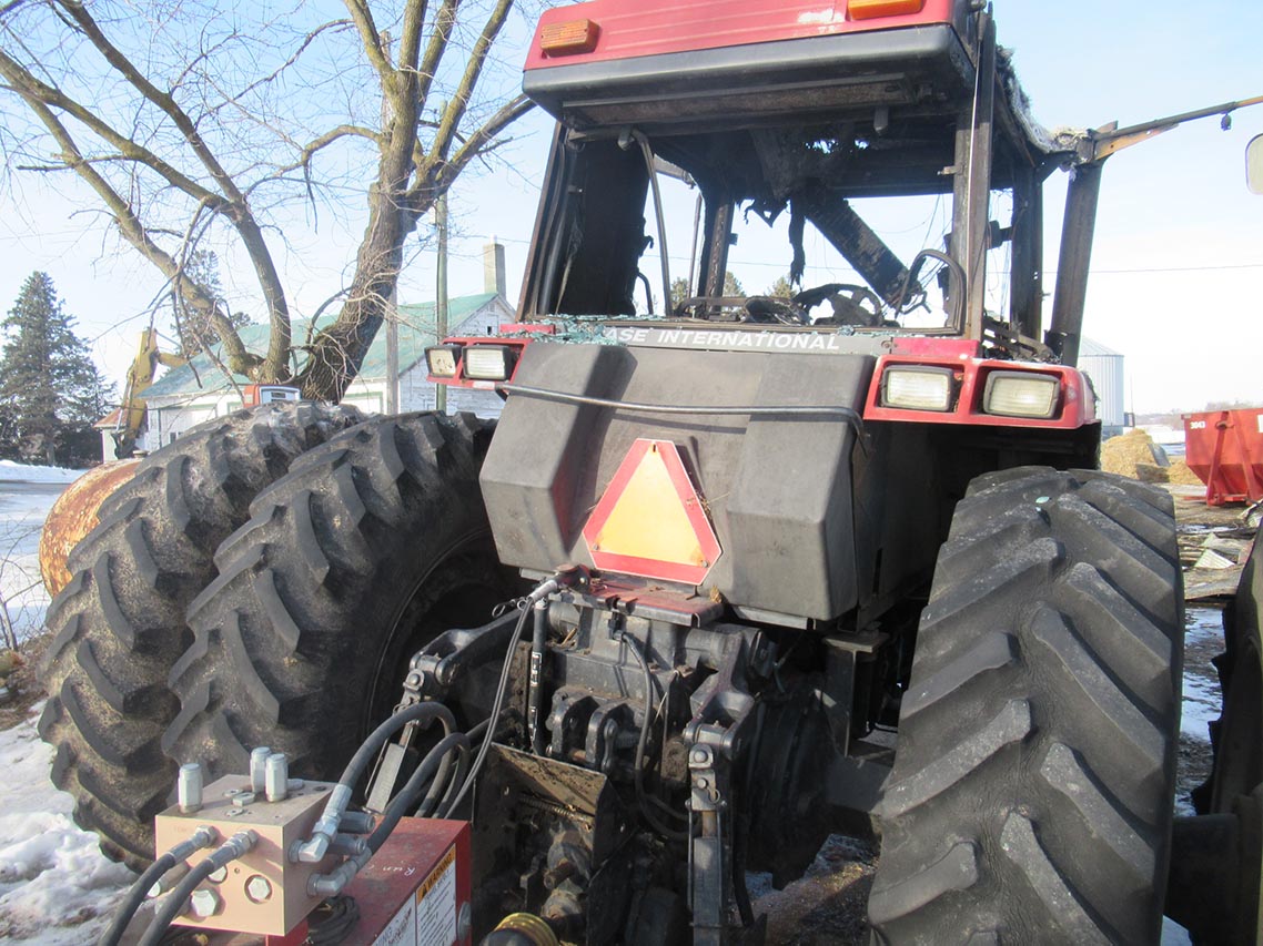 CASE IH 7120 Tractor - Image 4