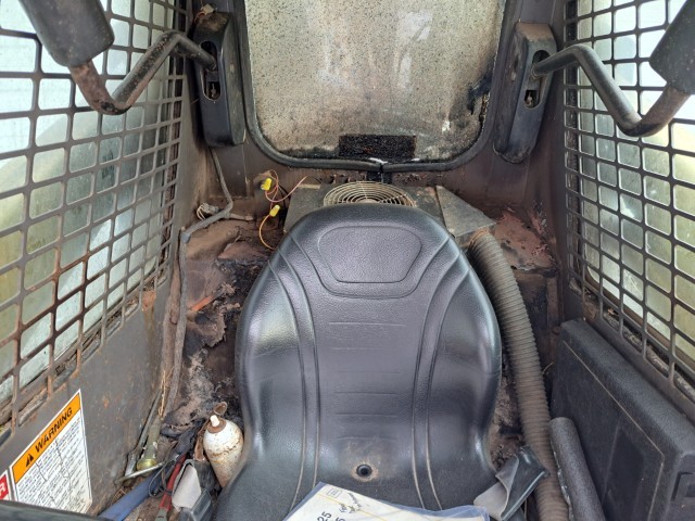 Gehl 4625SX Skid Steer - Image 3