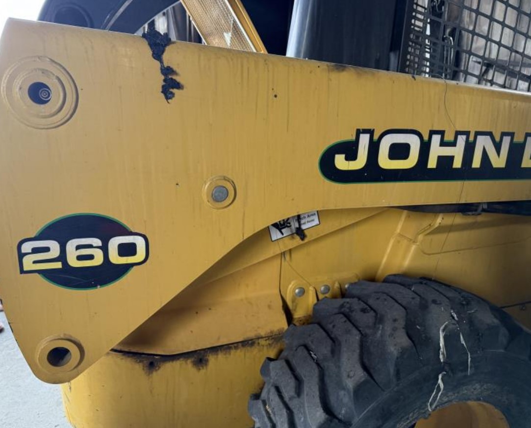 1999 John Deere 260 Skid Steer - Image 6
