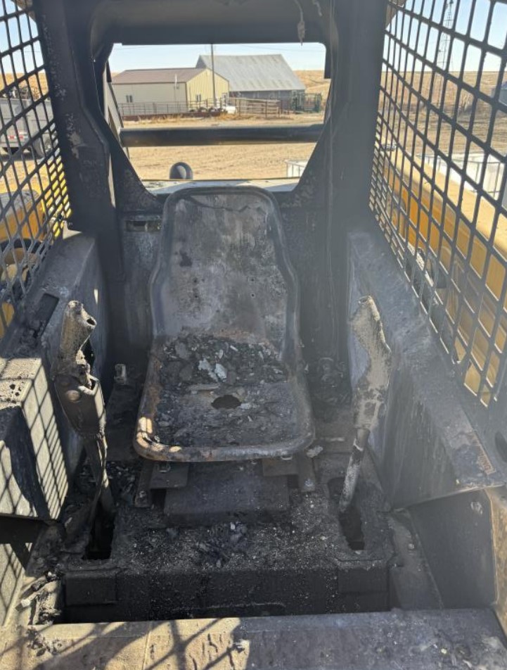 1999 John Deere 260 Skid Steer - Image 9