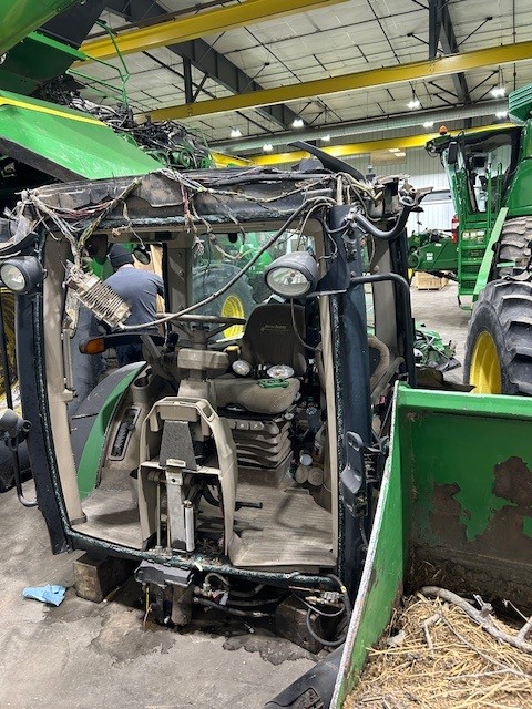 2011 John Deere 7200R Tractor - Image 14