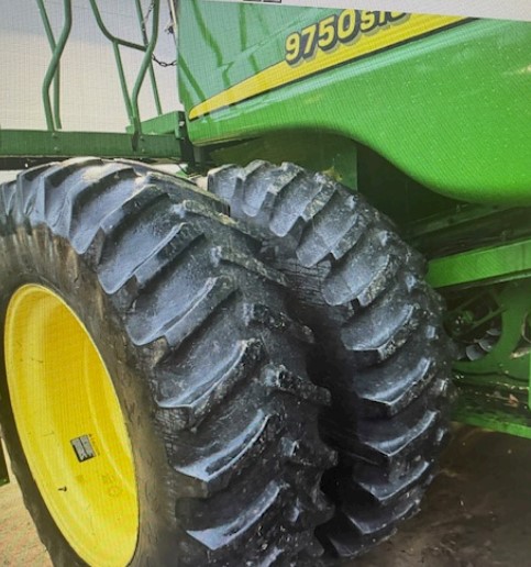 2001 John Deere 9750 STS Combine - Image 3