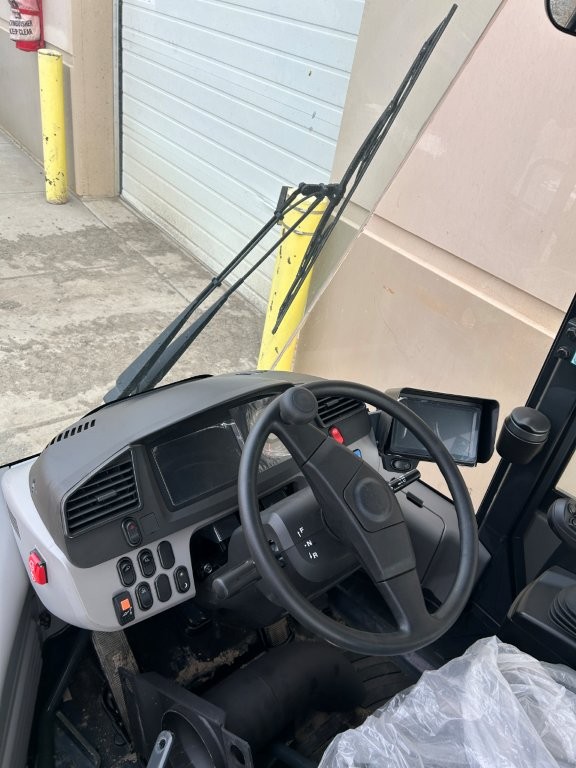 2025 Komatsu Cab - Image 9