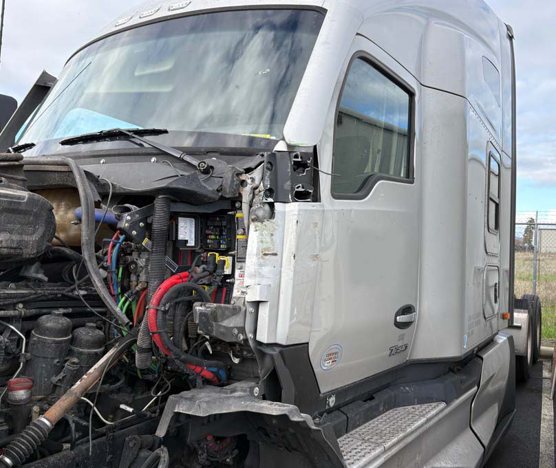 2023 Kenworth T680 (2) - Image 11