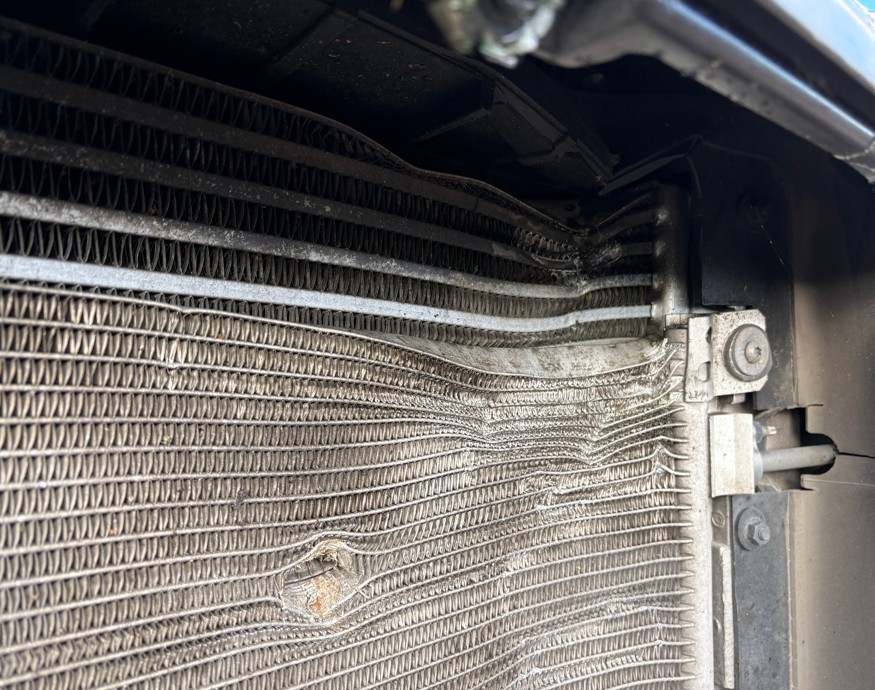 2023 Volvo VNL - Image 16