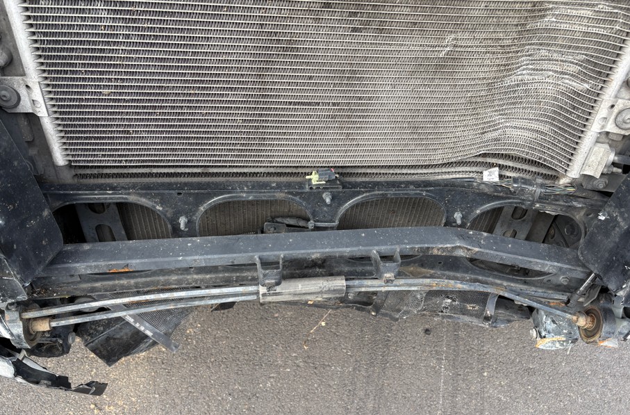 2023 Volvo VNL - Image 17