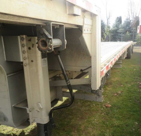 2025 Reitnouer Inc. Flatbed Trailer - Image 15