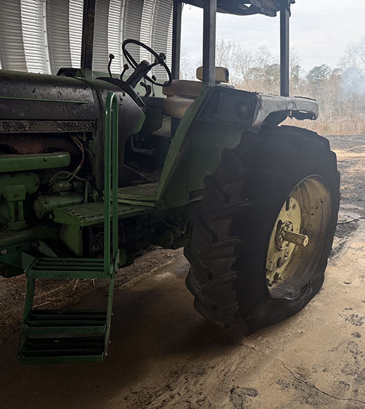 1974 John Deere 4230 Tractor - Image 2