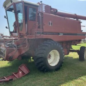 1983 International 1480 Combine