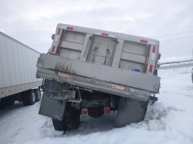 1996 Ford L8000 Dump Truck - Image 14