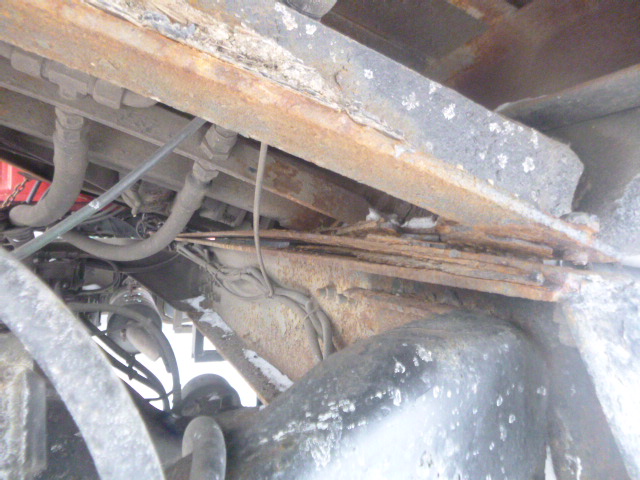 1996 Ford L8000 Dump Truck - Image 28