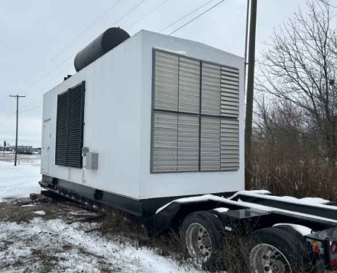 1999 Onan 2000KW Generator - Image 2