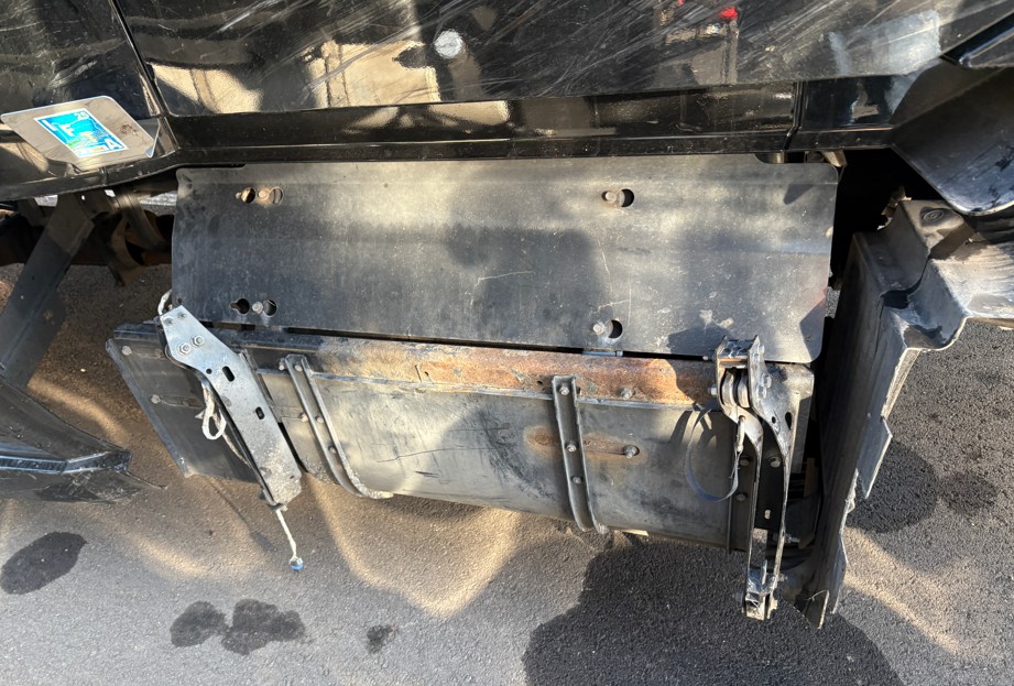 2023 Volvo VNL - Image 19