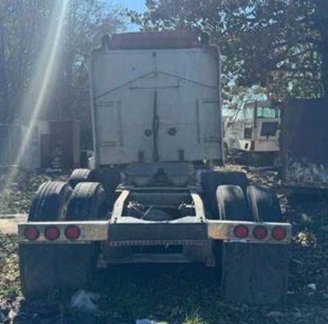 2000 Peterbilt 387 - Image 11