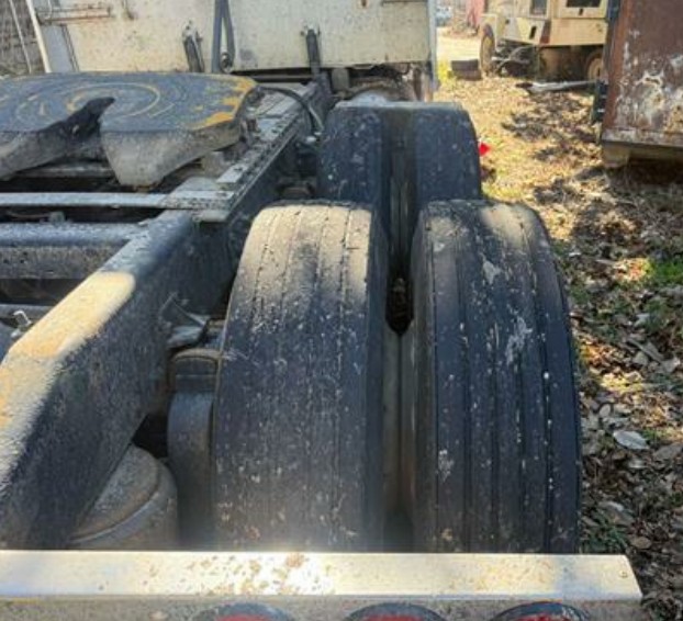 2000 Peterbilt 387 - Image 15