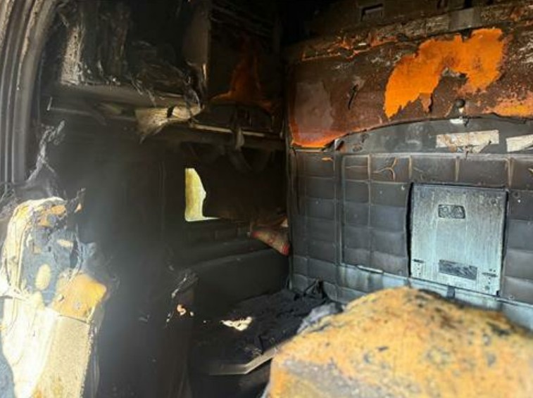 2000 Peterbilt 387 - Image 20