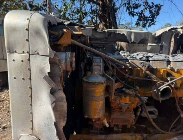 2000 Peterbilt 387 - Image 26