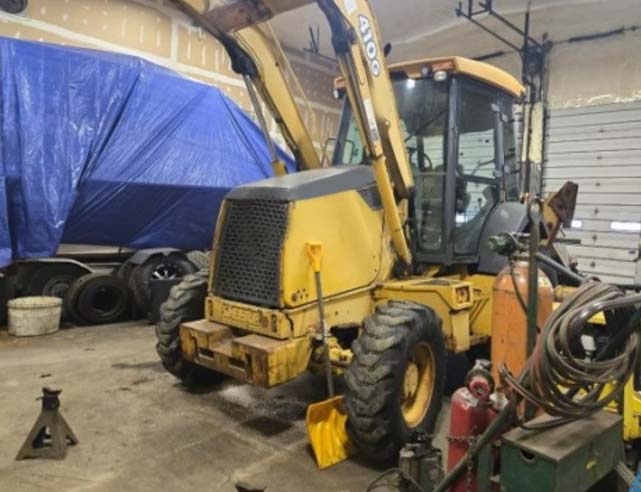 2002 John Deere 410G Backhoe
