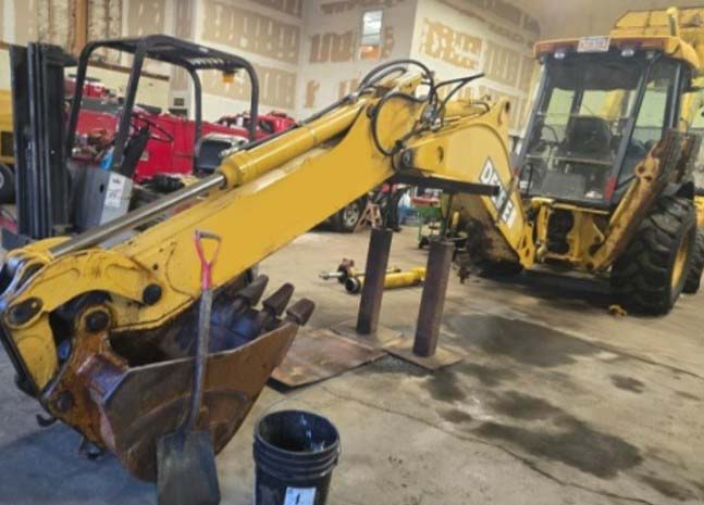 2002 John Deere 410G Backhoe - Image 5