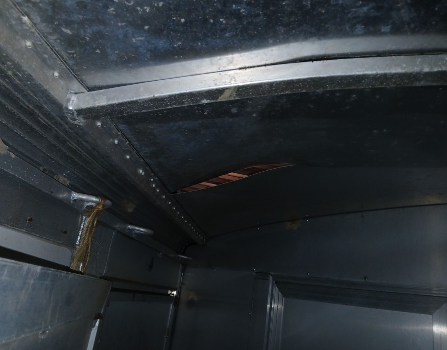 2003 Cherokee 4H Slant Horse Trailer - Image 18