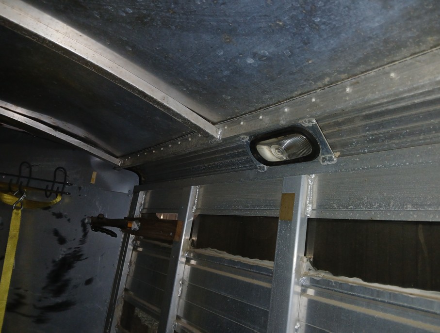 2003 Cherokee 4H Slant Horse Trailer - Image 24