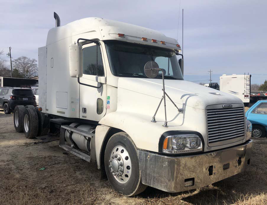 2003 Freightliner CST120