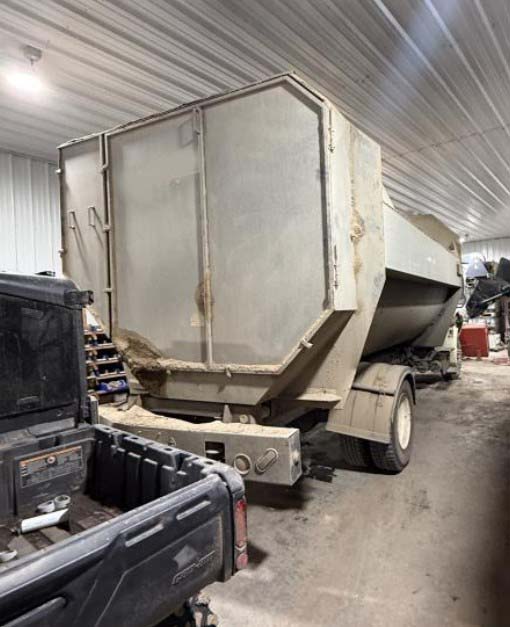 2003 International 4400 - Image 4