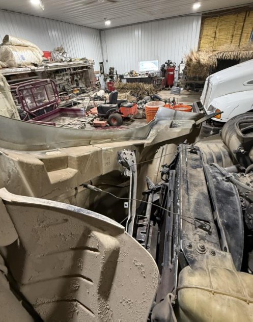 2003 International 4400 - Image 9