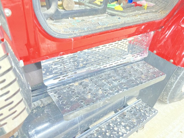 2003 International 7400 Dump Truck - Image 15