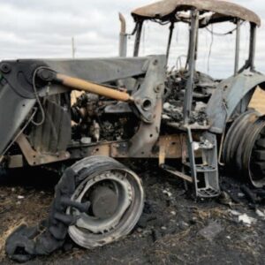 2003 John Deere 7520 Tractor