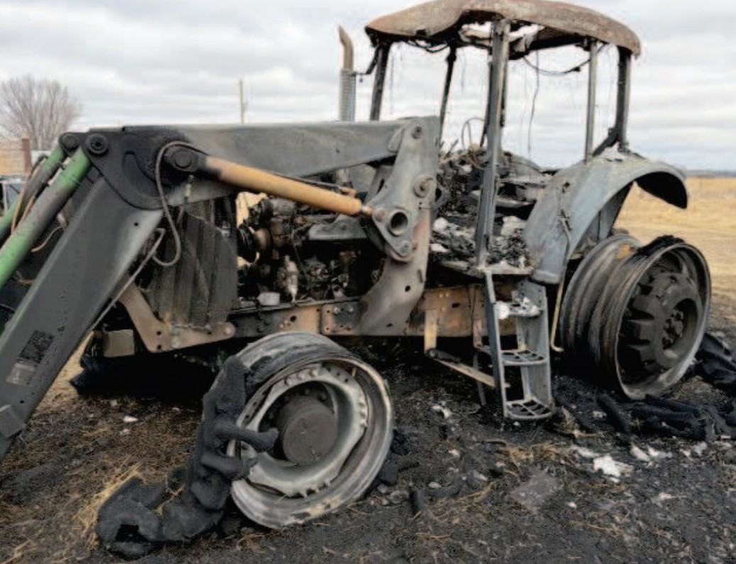 2003 John Deere 7520 Tractor