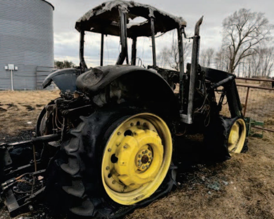 2003 John Deere 7520 Tractor - Image 4