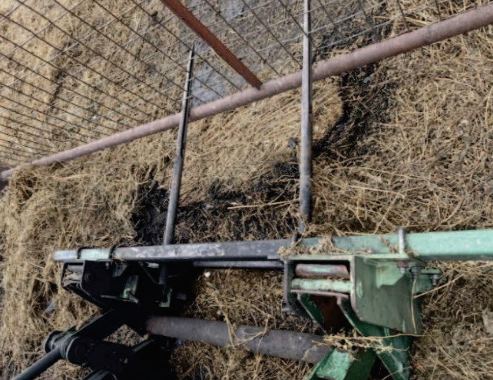 2003 John Deere 7520 Tractor - Image 8