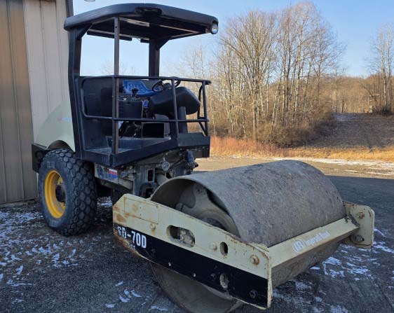 2004 Ingersoll-Rand SD70D Compactor