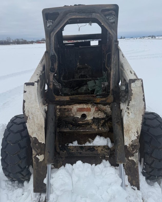 2005 Bobcat s300 Skid Steer - Image 4