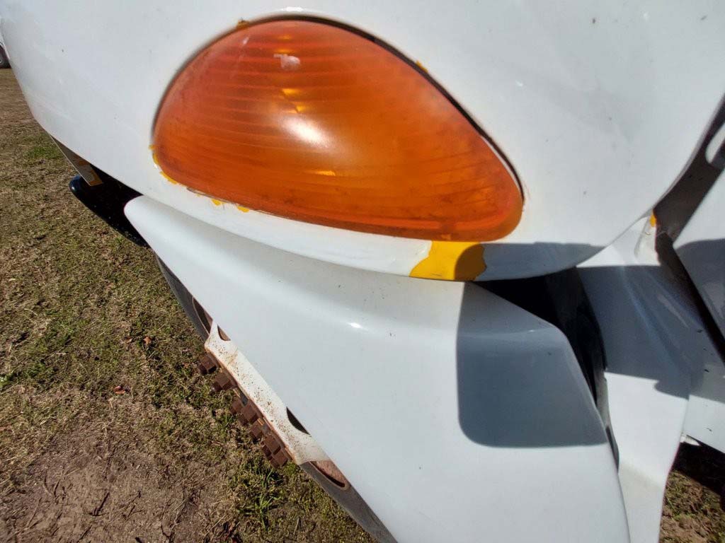 2005 International 4300 Concrete Pump Truck - Image 24