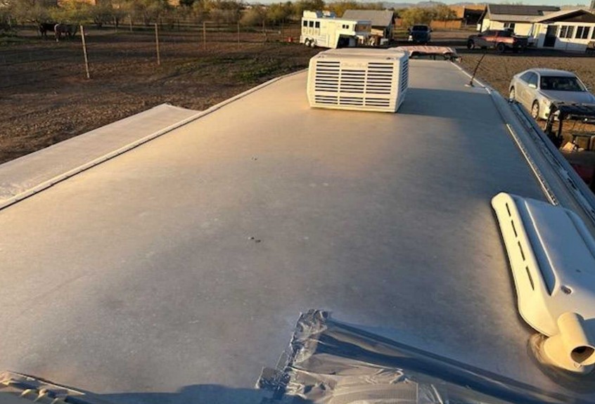 2007 4-STAR 3-Horse Trailer – 33′ Gooseneck With Living Quarter - Image 14